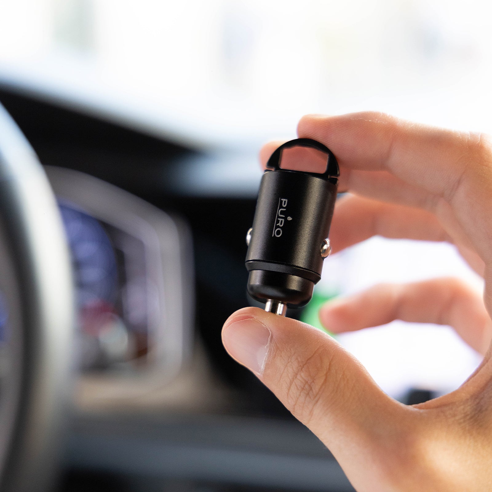 Mini Car Charger "Bullet" USB-C and USB-A Fast Charging and Power Delivery 30W